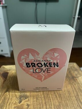 Adrianna Broken Love Eau de Parfum – Pink